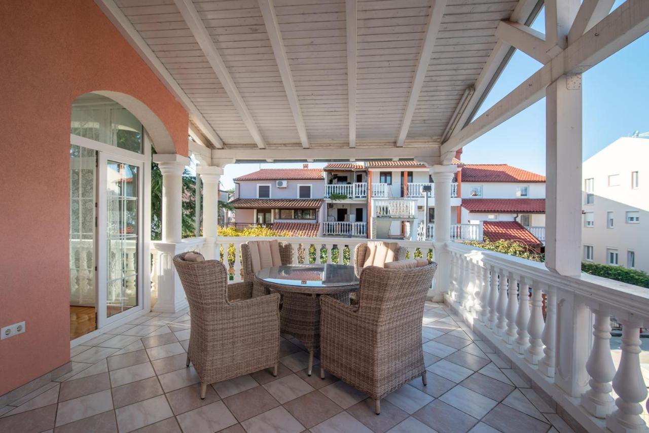 Hotel Villa Vera Fažana Exterior foto